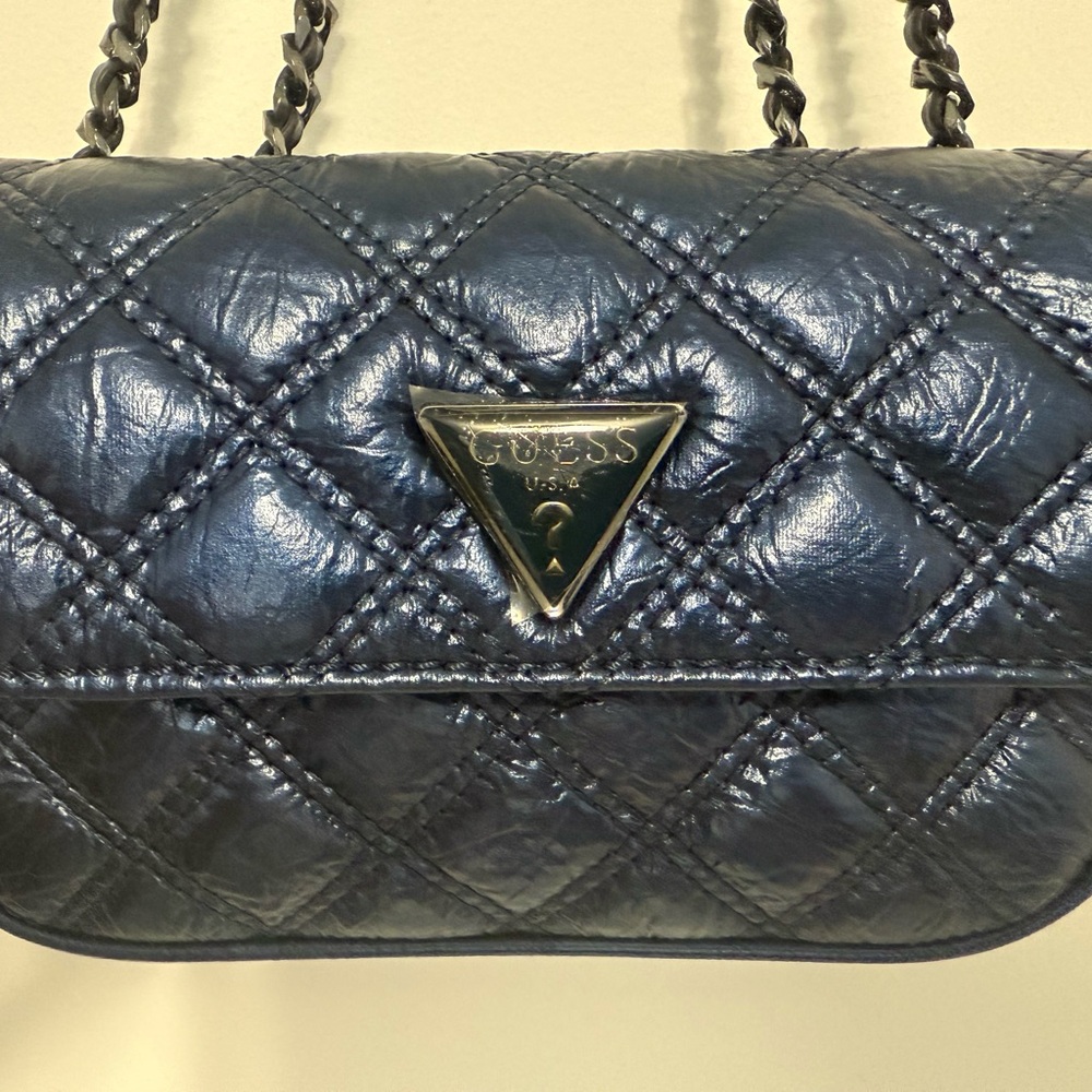 GUESS Quilted Chain Strap Shoulder Bag in Navy